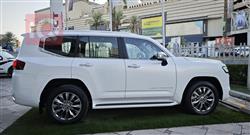 تۆیۆتا لاند کروزەر